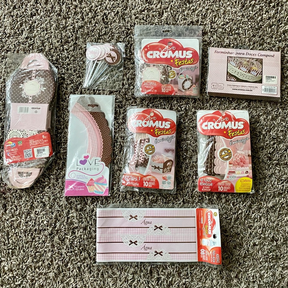 Decoration supplies for Parties.